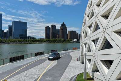 hz/汽车拍摄/几何水岸车场1